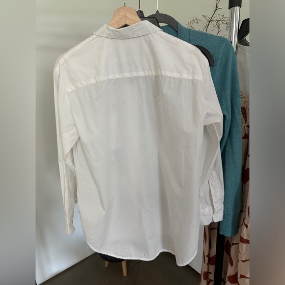 White cotton button up Top - Picture 4 of 8